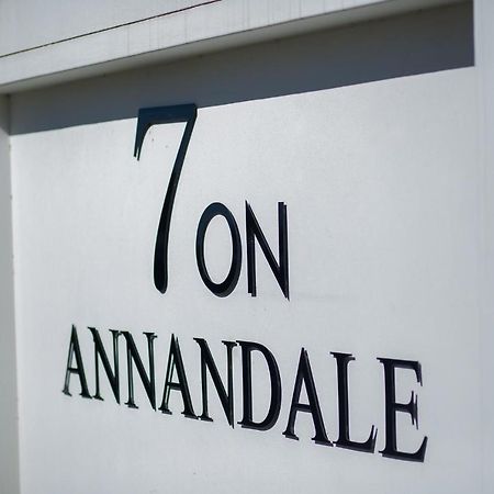 7 On Annandale B&B East London Exterior photo